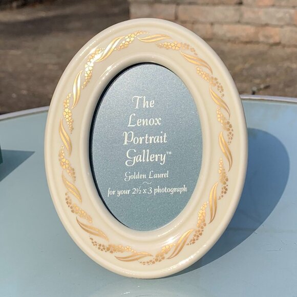Vtg LENOX Portrait Gallery Frame - Picture 2 of 10